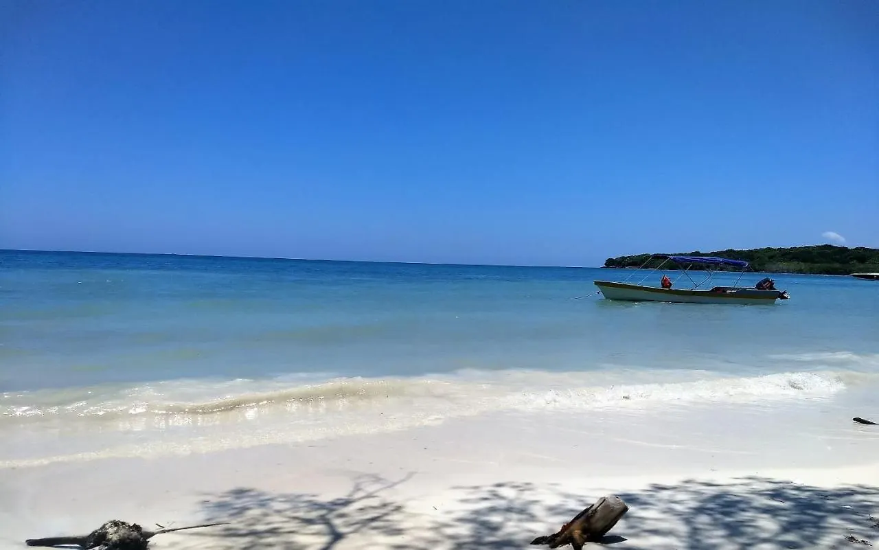 Quintas De La Real By Maos Hostel Cartagena Colombia